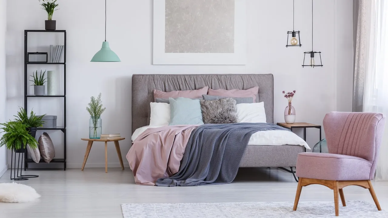 Ev geliştirme hizmetleri sayfamızı ziyaret et! Ana müteahhitlerden, temizlikçilerden, ustalardan ve daha fazlasından fiyat teklifleri al.